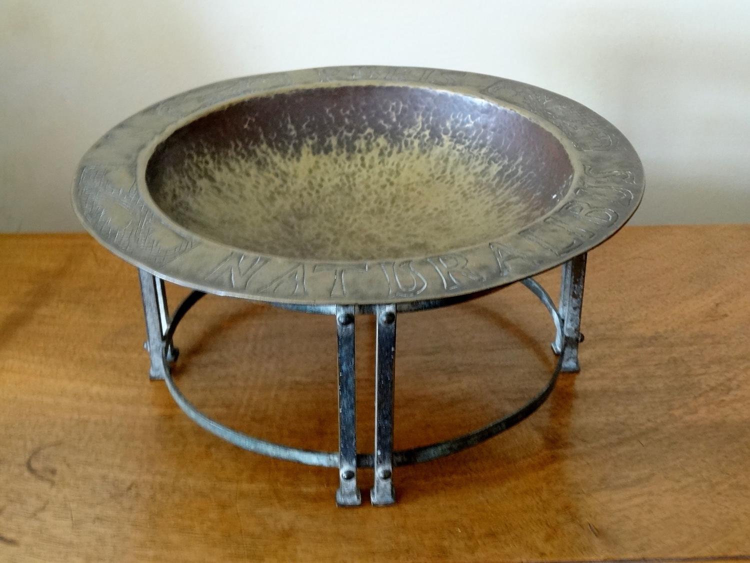 Duchess of Sutherland Glasgow Style bowl on stand