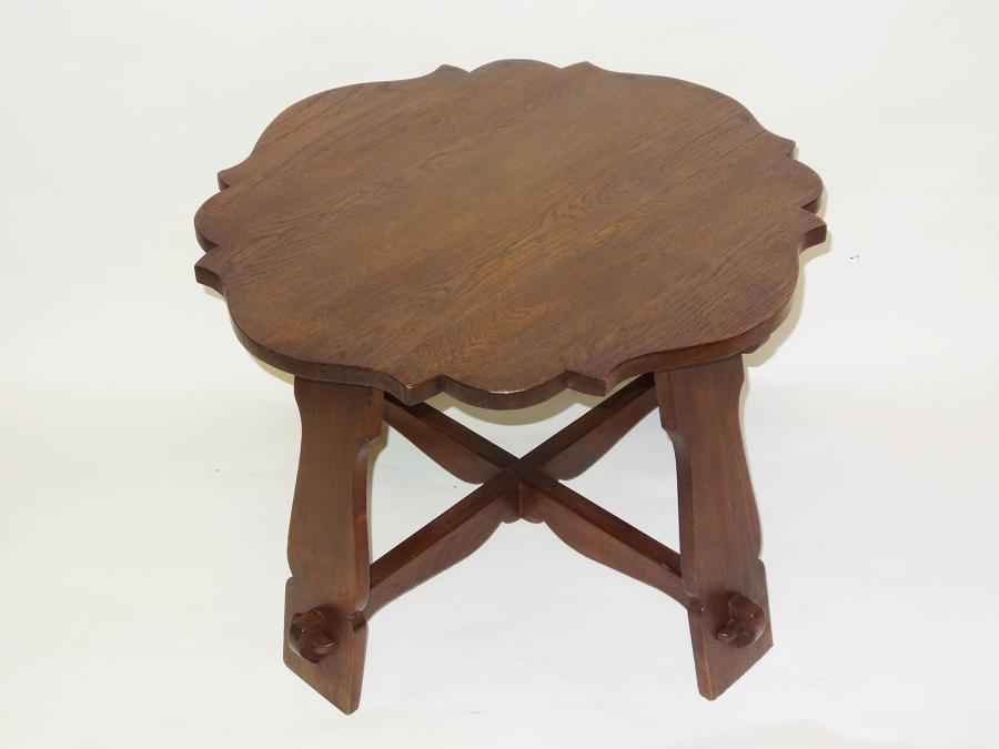 Arts & Crafts pegged oak occasional table