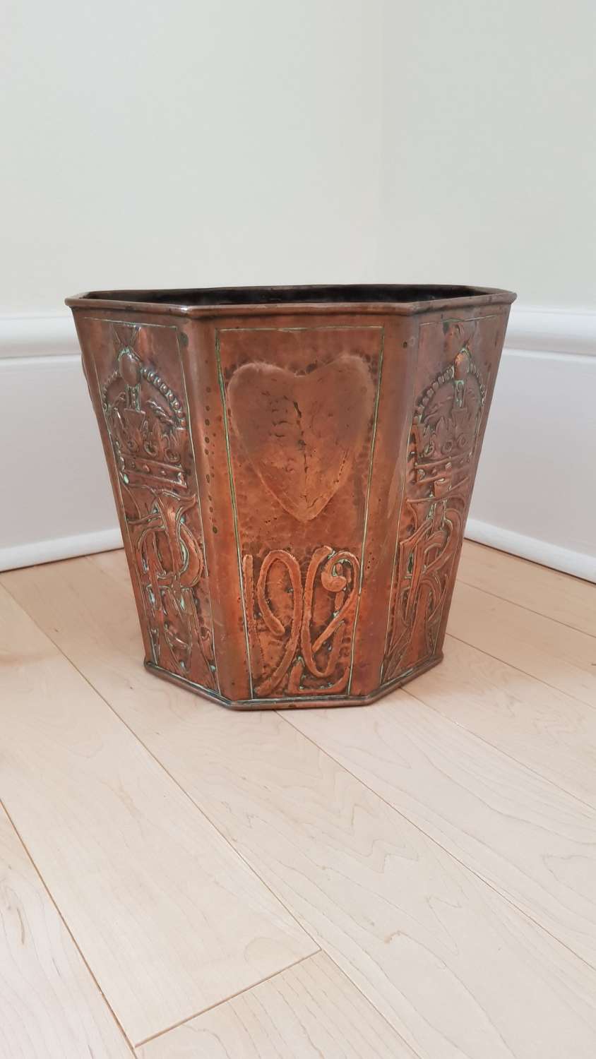 Arts & Crafts Fivemiletown Mary Williams repousse 1902 copper planter