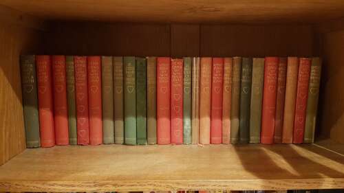 Rare complete collection 26 CFA Voysey Arts & Crafts Little Library hearts design books